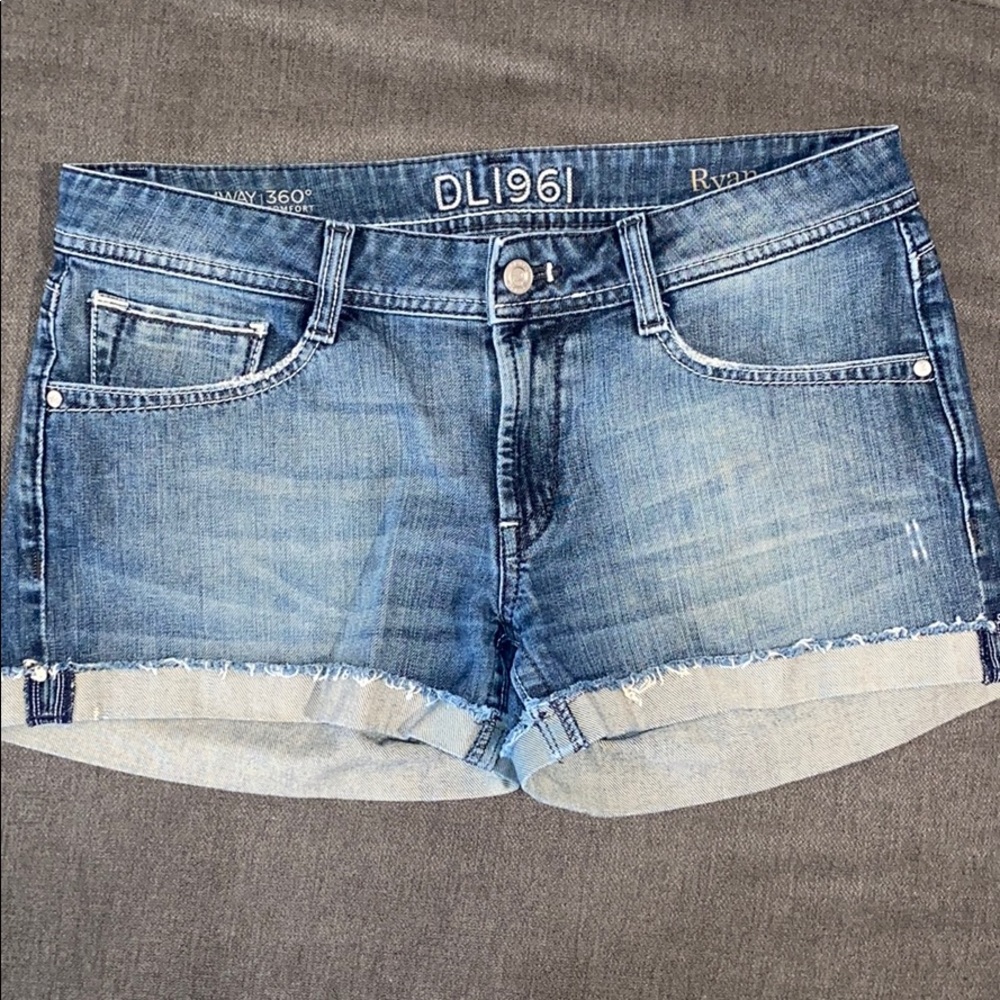 DL1961 Jean Shorts